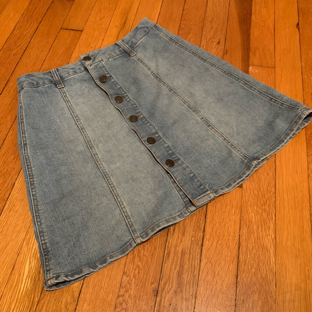 Target (Mossimo) button up denim skirt size 6